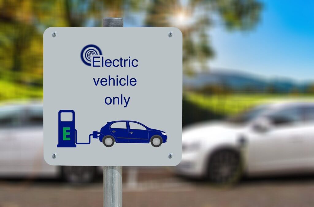 Majority Of Car Owners Ready To Buy An EV By 2024 Electric Avenue   Current Gas Station 4636710 1920 1024x683 1 1024x675 1200x1200 